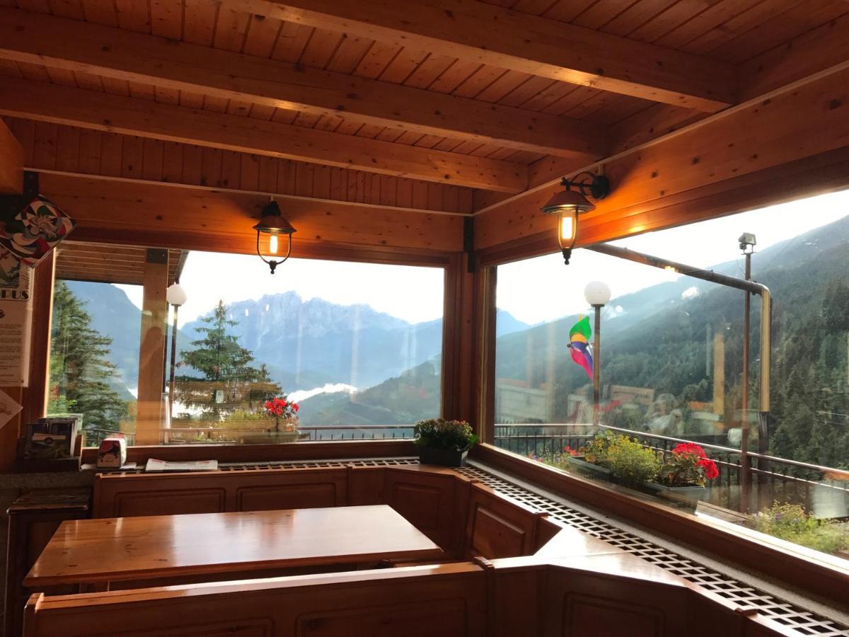 Rifugio Stella Alpina Hotel Saviore dell'Adamello Buitenkant foto