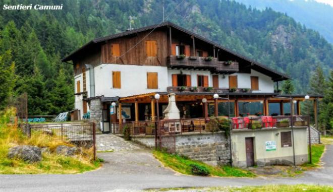 Rifugio Stella Alpina Hotel Saviore dell'Adamello Buitenkant foto