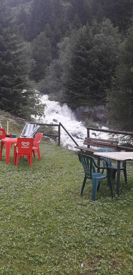 Rifugio Stella Alpina Hotel Saviore dell'Adamello Buitenkant foto