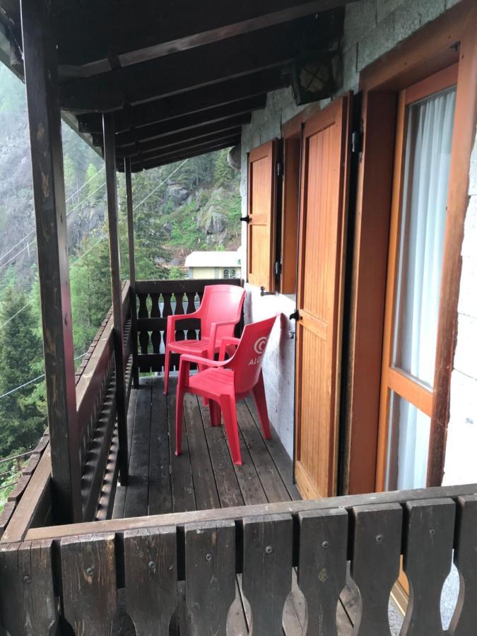 Rifugio Stella Alpina Hotel Saviore dell'Adamello Buitenkant foto