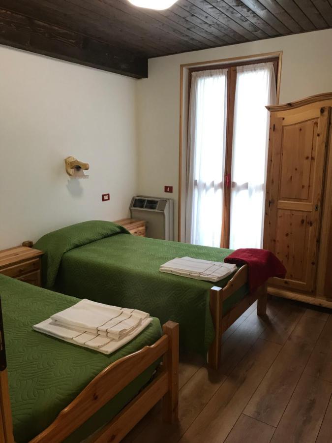 Rifugio Stella Alpina Hotel Saviore dell'Adamello Buitenkant foto